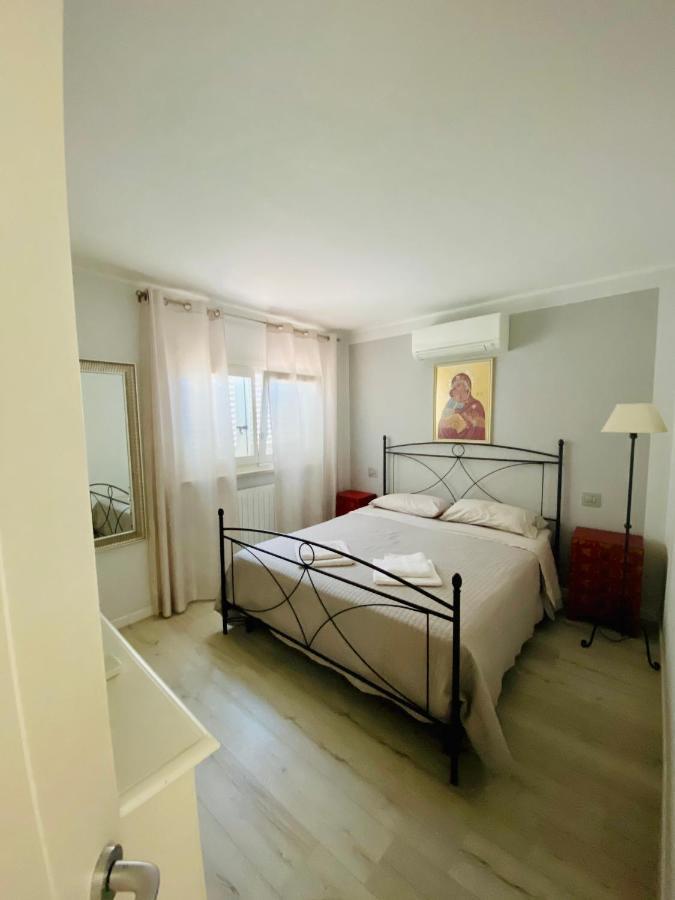 Lhv Garda Lake - Private Pool And Spa Bardolino Bagian luar foto