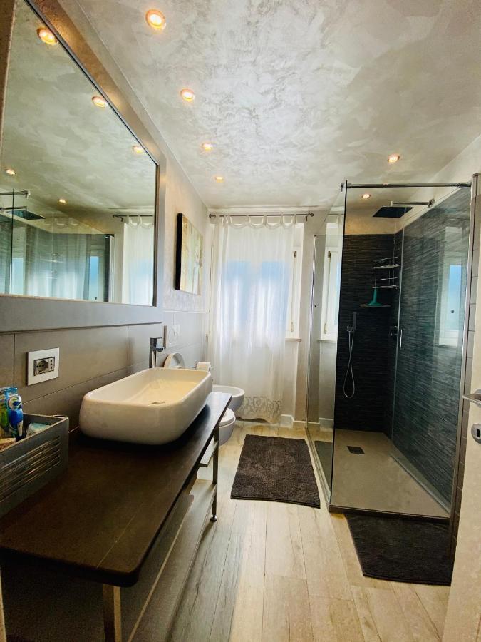 Lhv Garda Lake - Private Pool And Spa Bardolino Bagian luar foto