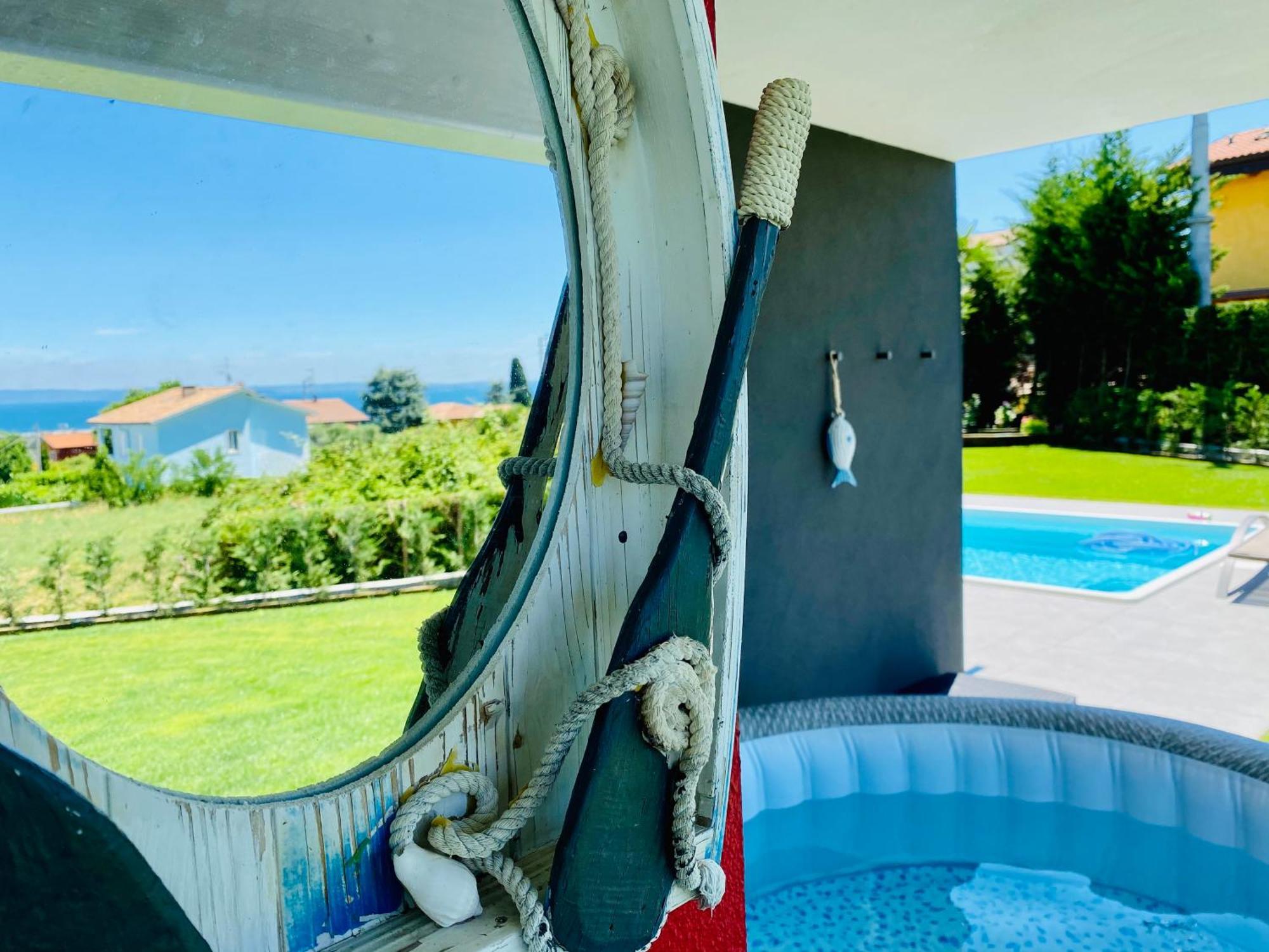 Lhv Garda Lake - Private Pool And Spa Bardolino Bagian luar foto